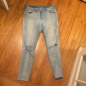 Distressed Rockstar Jeans